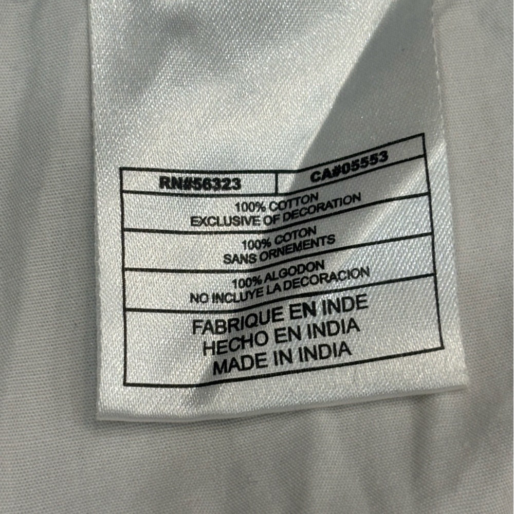 Nike Sportswear Women's White Bermuda Shorts - NWT - Picture 3 of 10
